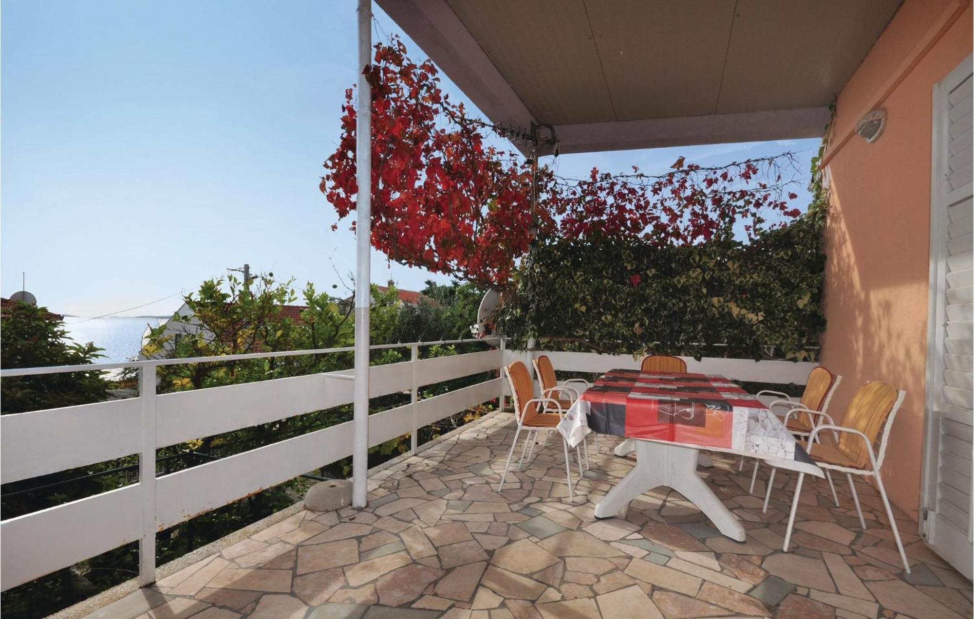 Awesome Home In Seget Vranjica With Wifi Екстер'єр фото