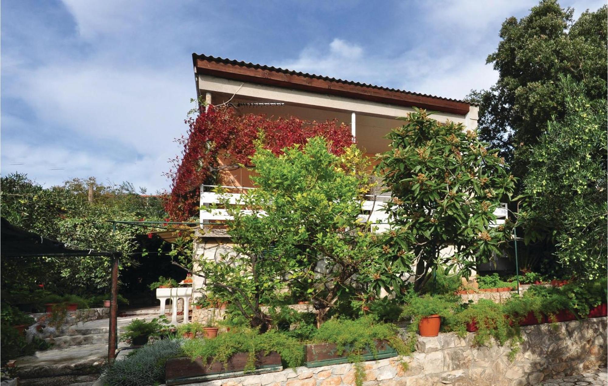 Awesome Home In Seget Vranjica With Wifi Екстер'єр фото